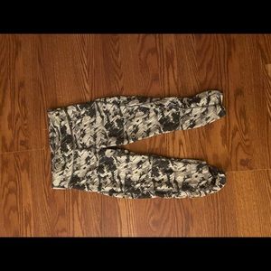 Black and white leggings